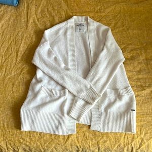 White cardigan Hollister women's XS